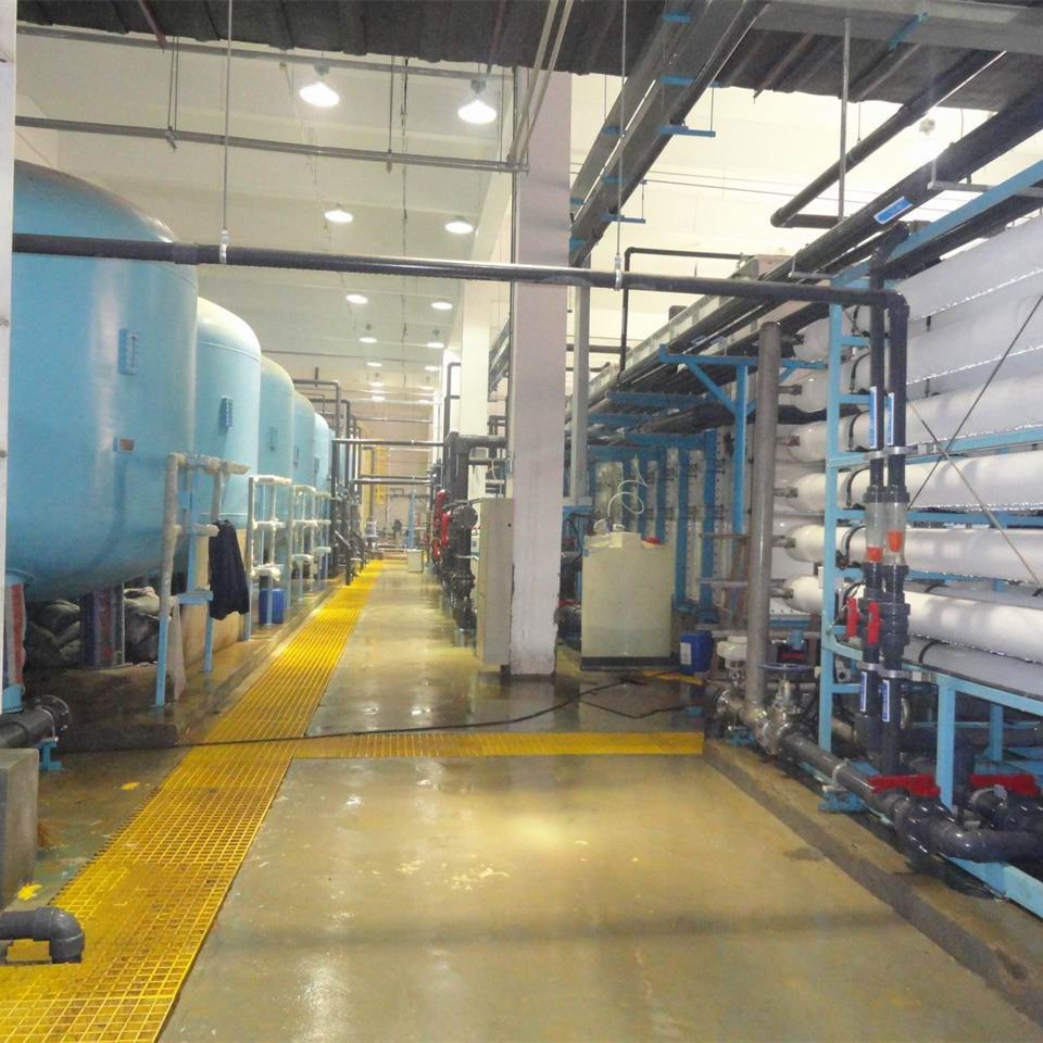 Sistemas de agua empaquetados de alta pureza / Sistema de purificación de agua